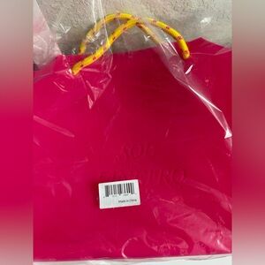 NWT Sol de Janeiro Silicone Tote Bag